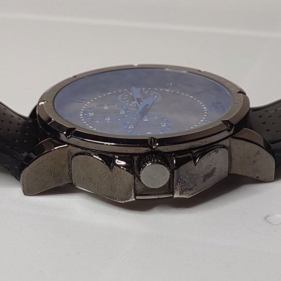 Large Watch With Black Rubber Band - Picture 3 of 12